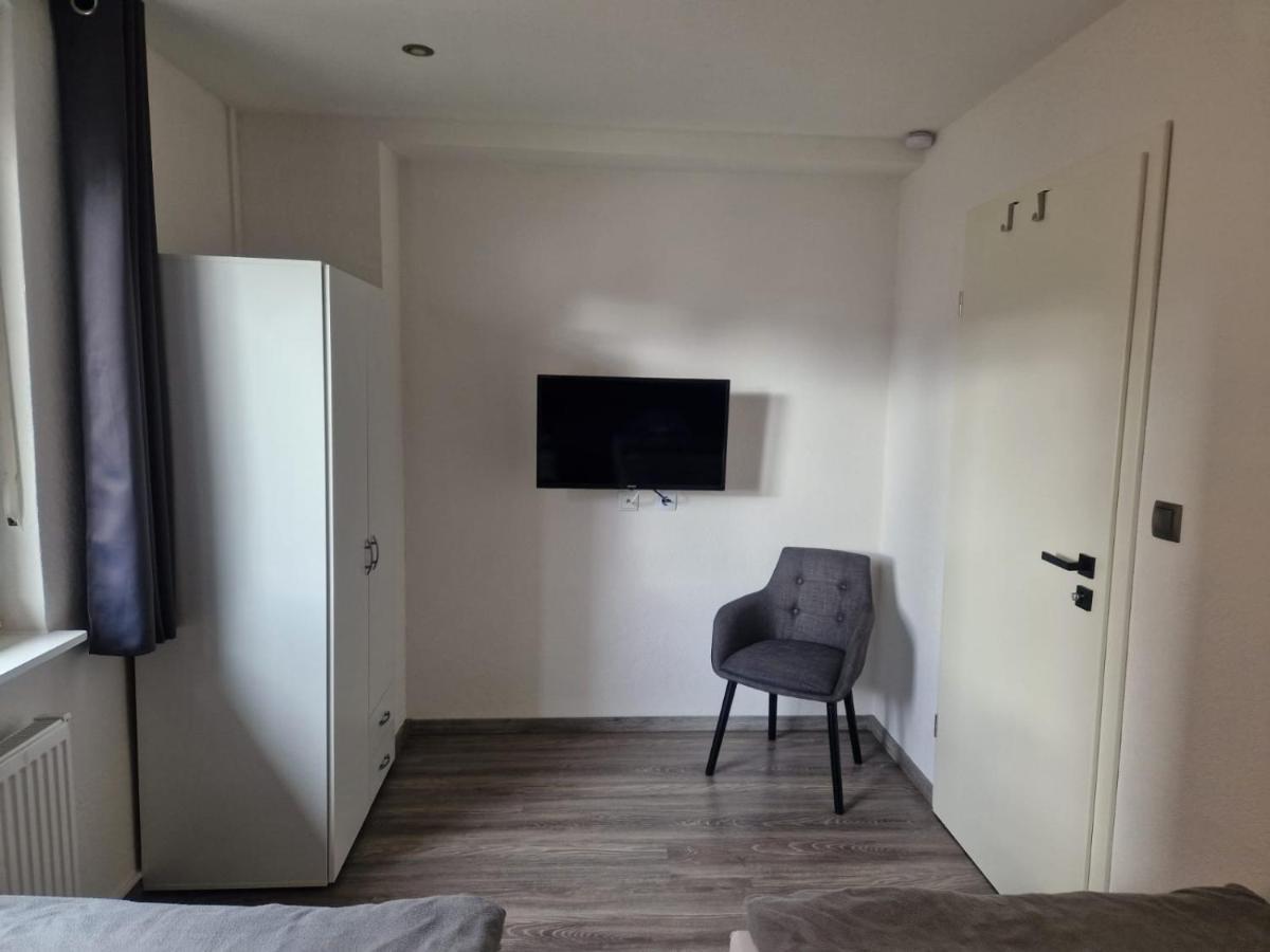 Ferienwohnung Am See Dillich - Ruhige Lage - Eigener Garten - Direkt Neben Einem Natursee Borken  Extérieur photo