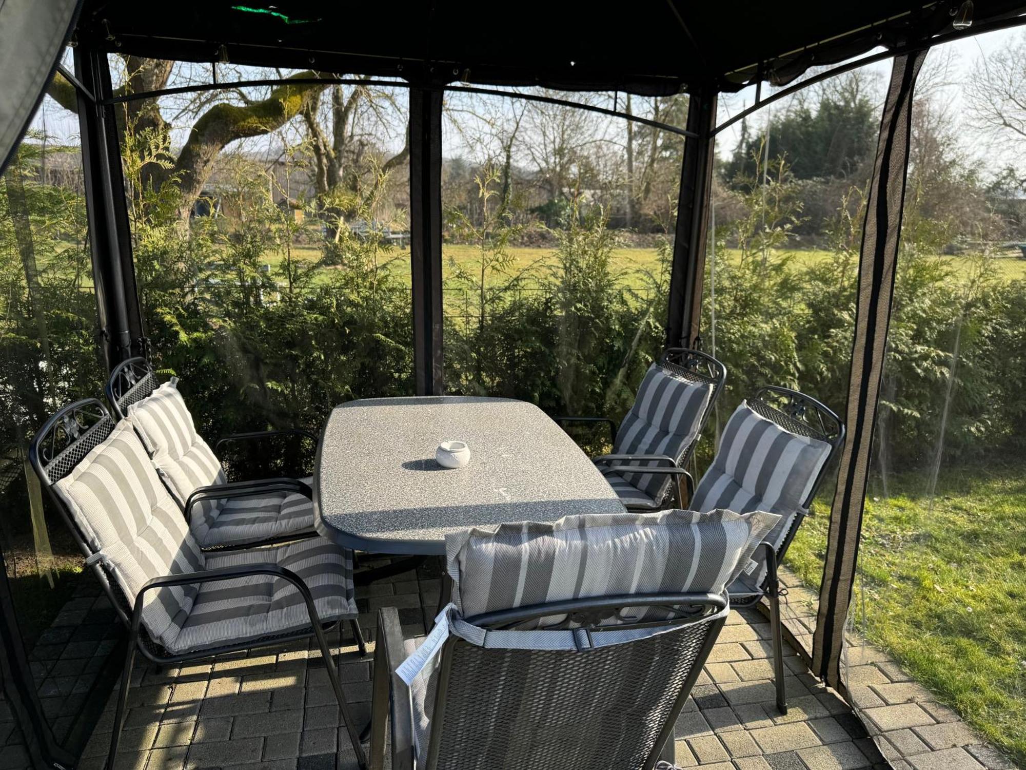 Ferienwohnung Am See Dillich - Ruhige Lage - Eigener Garten - Direkt Neben Einem Natursee Borken  Extérieur photo