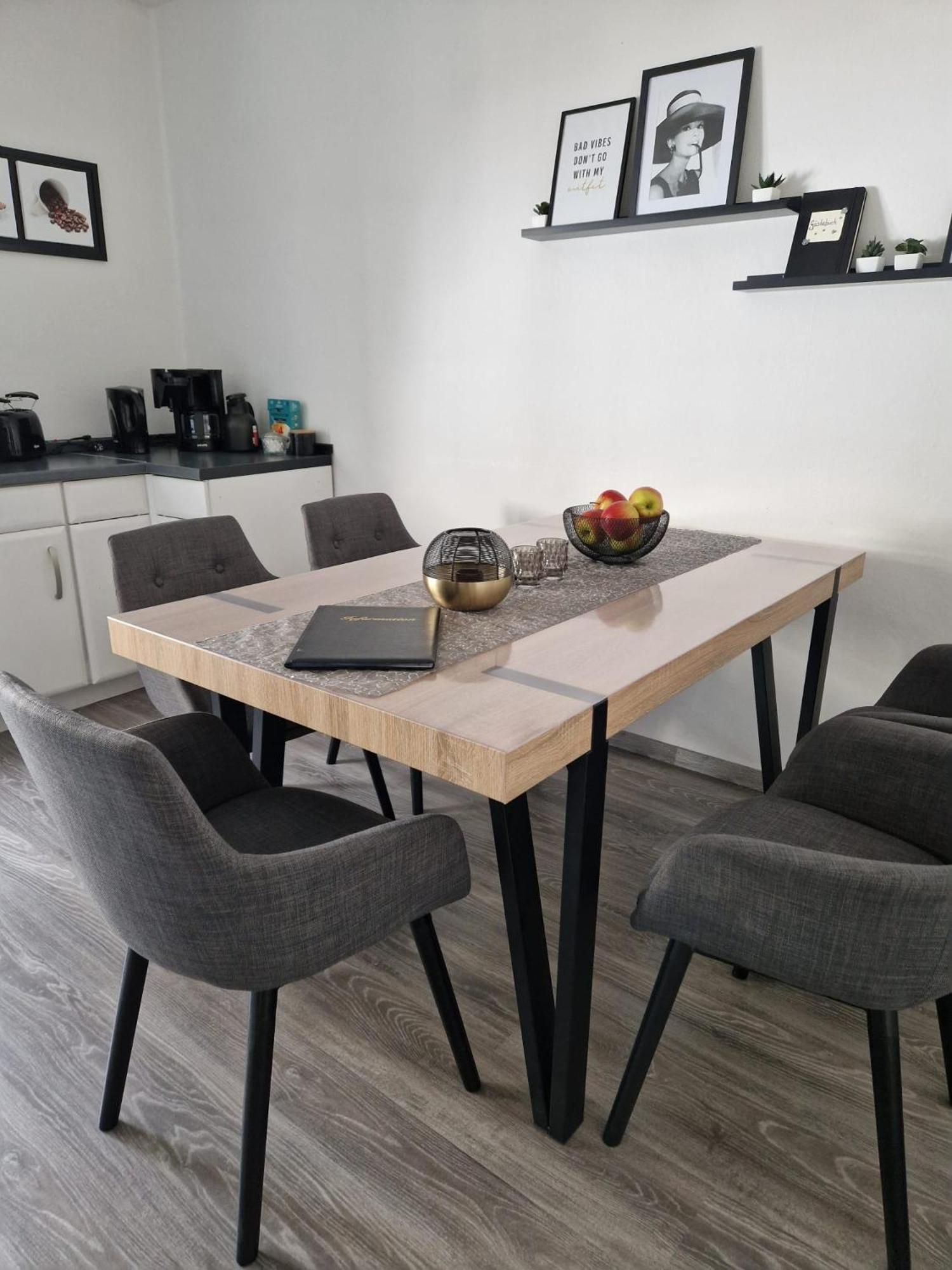 Ferienwohnung Am See Dillich - Ruhige Lage - Eigener Garten - Direkt Neben Einem Natursee Borken  Extérieur photo